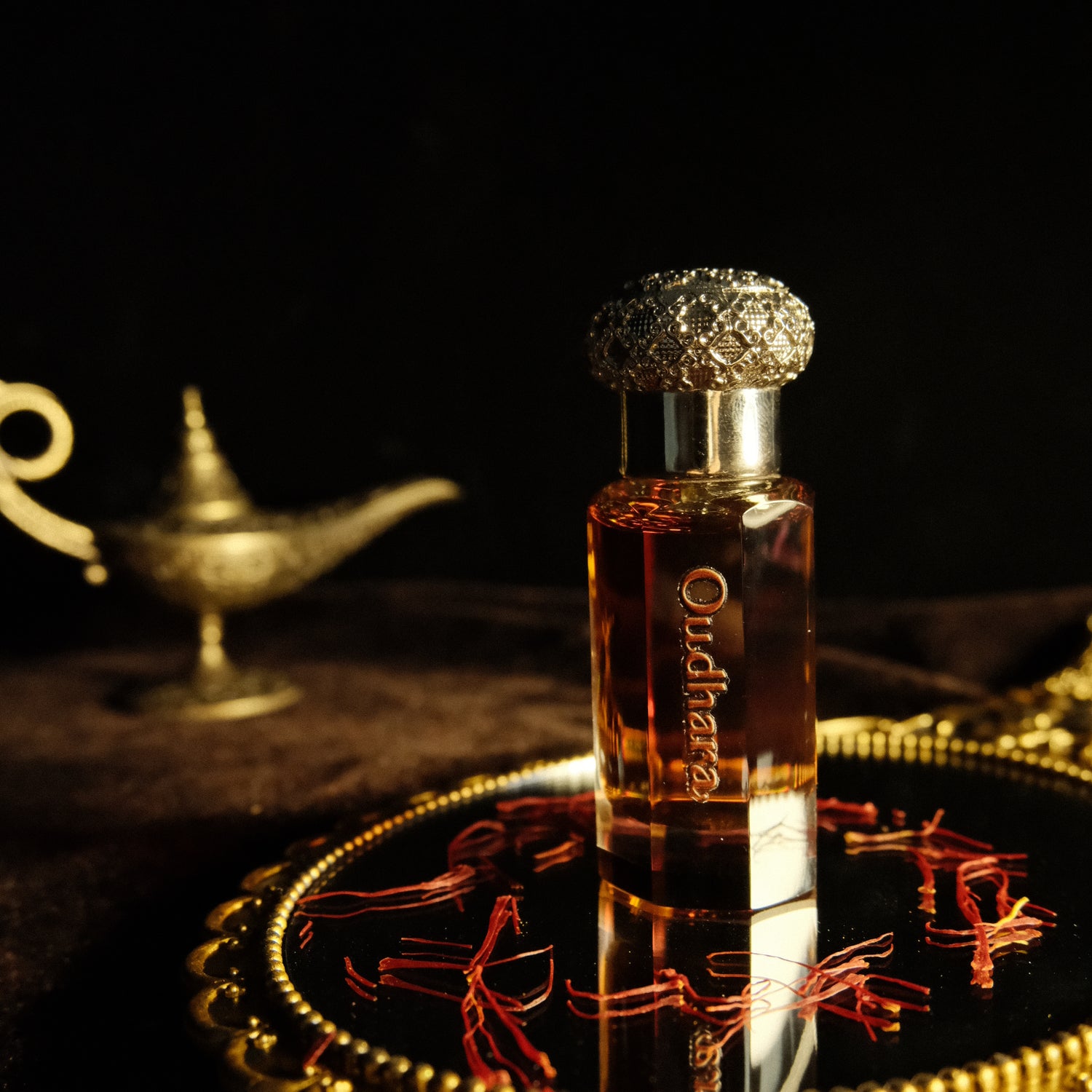 Oudhara Qamar 6ml Oud Aroma Scene